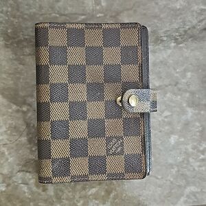 LV Damier Ebene Small Ring Agenda Cover